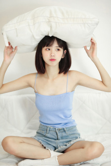 二次元全身裸露无遮等身抱枕