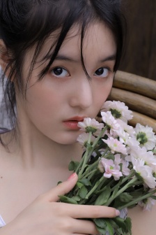 善良迷人的女教师2中文